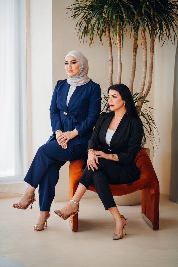 Elegant Women’s Formal Suit